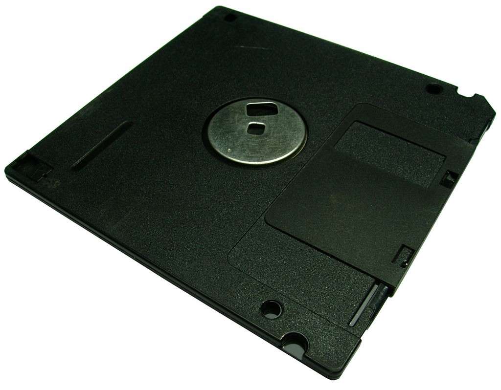 floppy-disk_f1SSaLOu-1