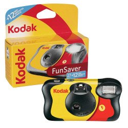 Kodak Fun Saver Disposable Single Use Camera with Flash - 39 Pictures / Exp